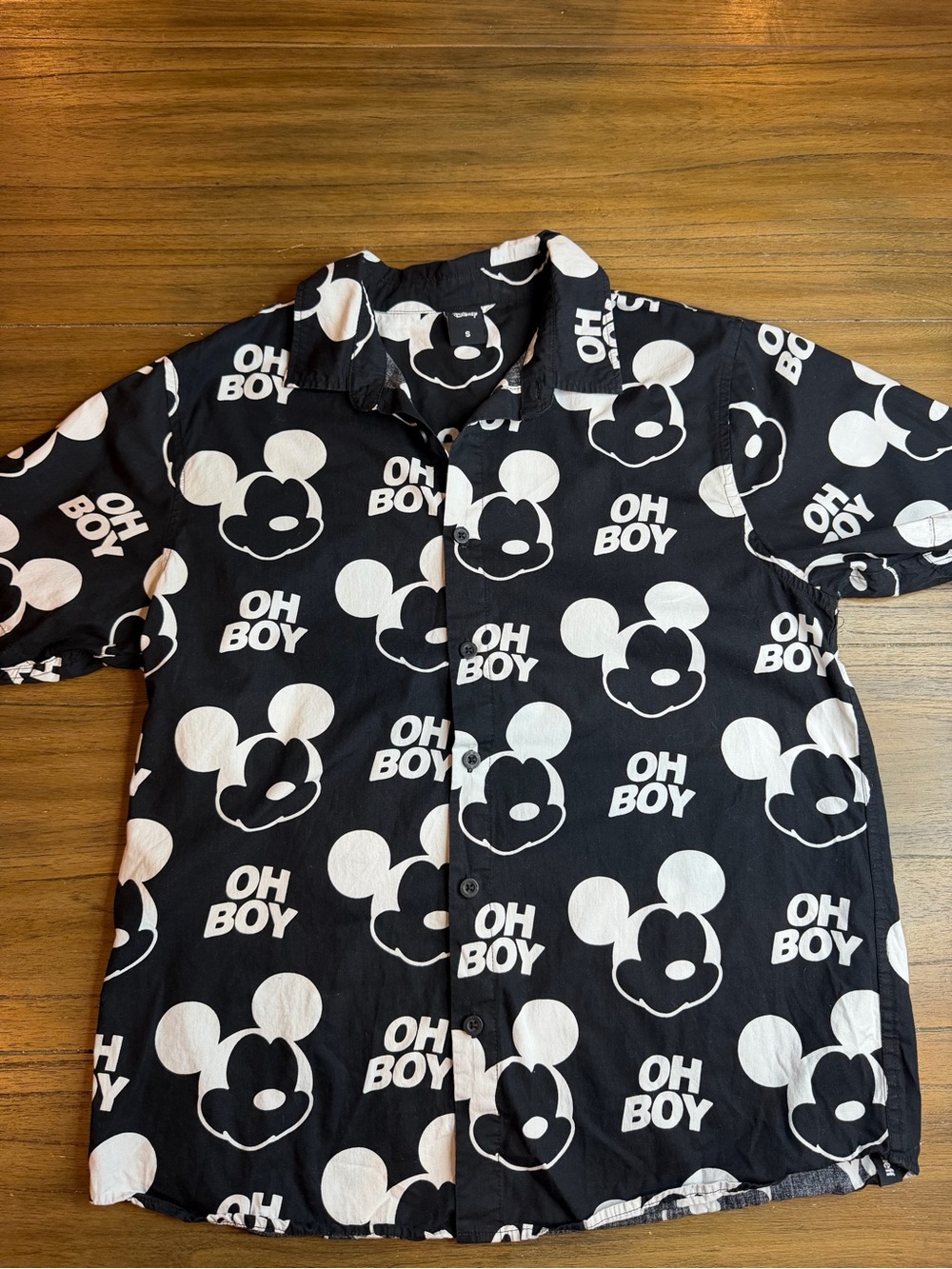 Men’s Disney X NEFF black And White Micky Disneyworld Disneyland Shirt S Small